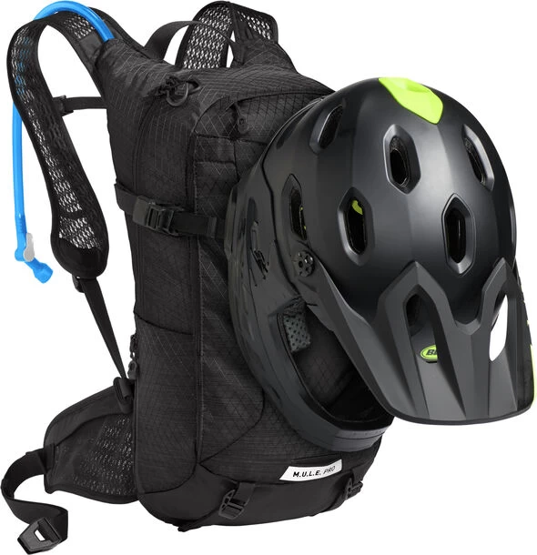 Camelbak Mule Pro Woman Black/White 5 Camelbak Mule Pro Woman Black/White - Image 5